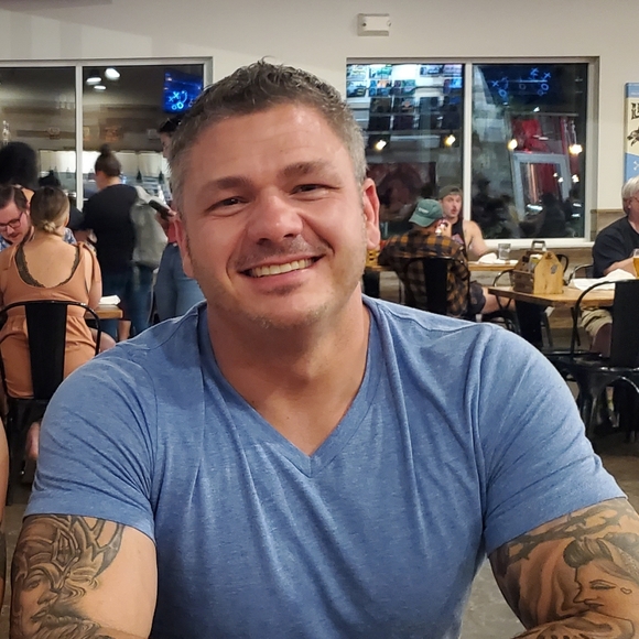 Meet your Posher, Bryan - Picture 2 of 3